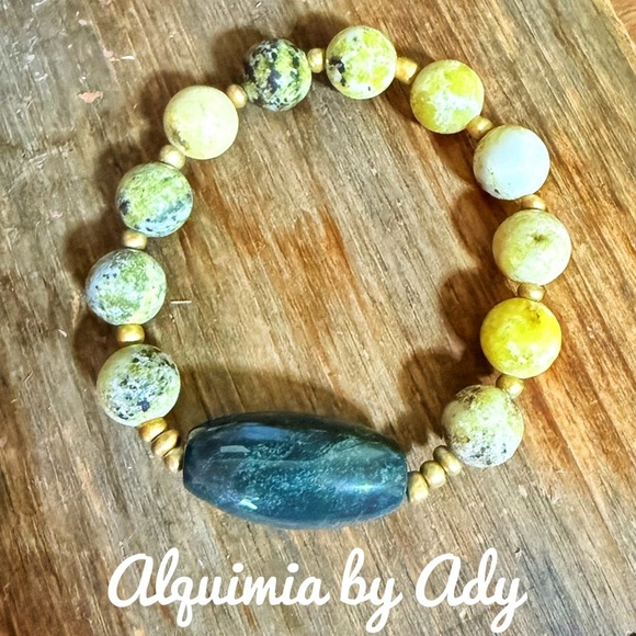 Alquimia Green and Gold Artisan Bracelet - Picture 1 of 1